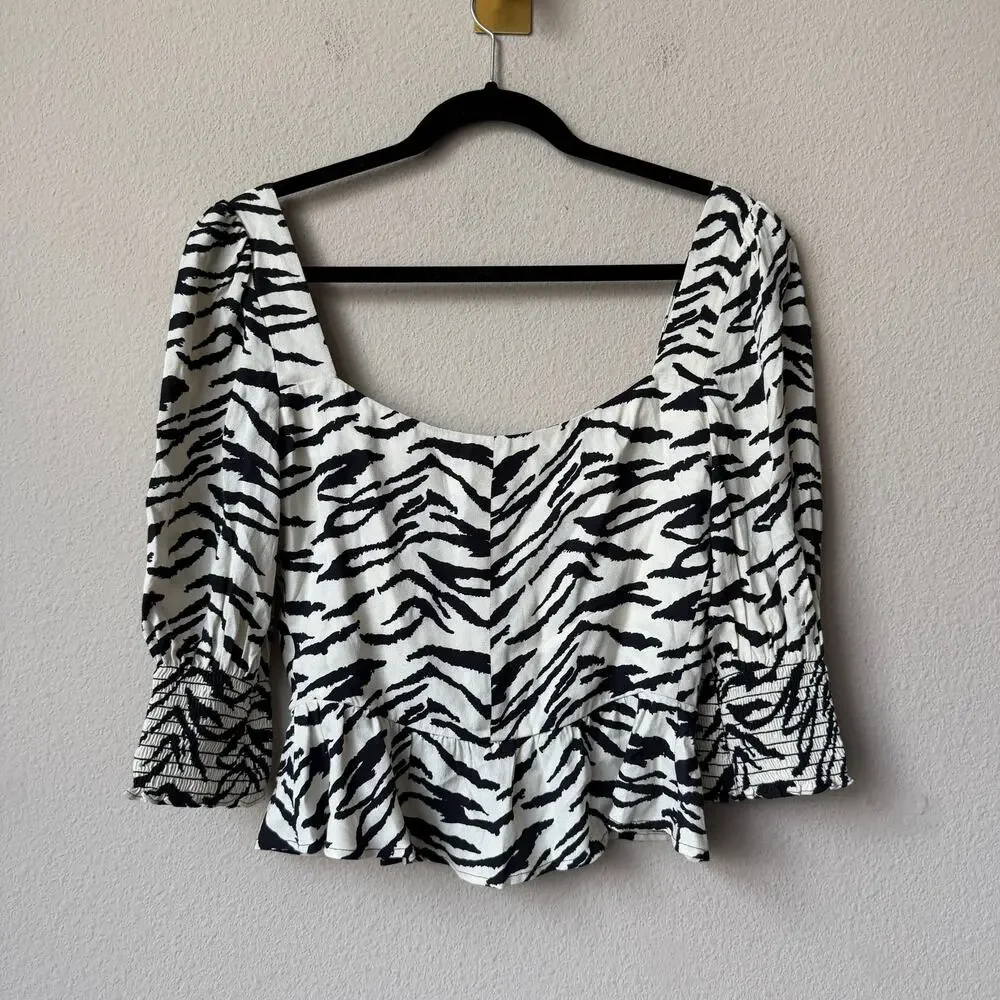 Reformation Dallas Top in Black White Zebra Print Size 6